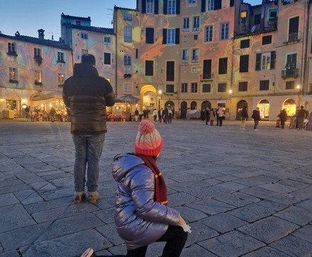 Piazza Anfiteatro-卢卡必去景点