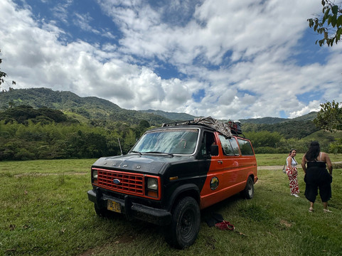 Van Por Colombia-麦德林必去景点
