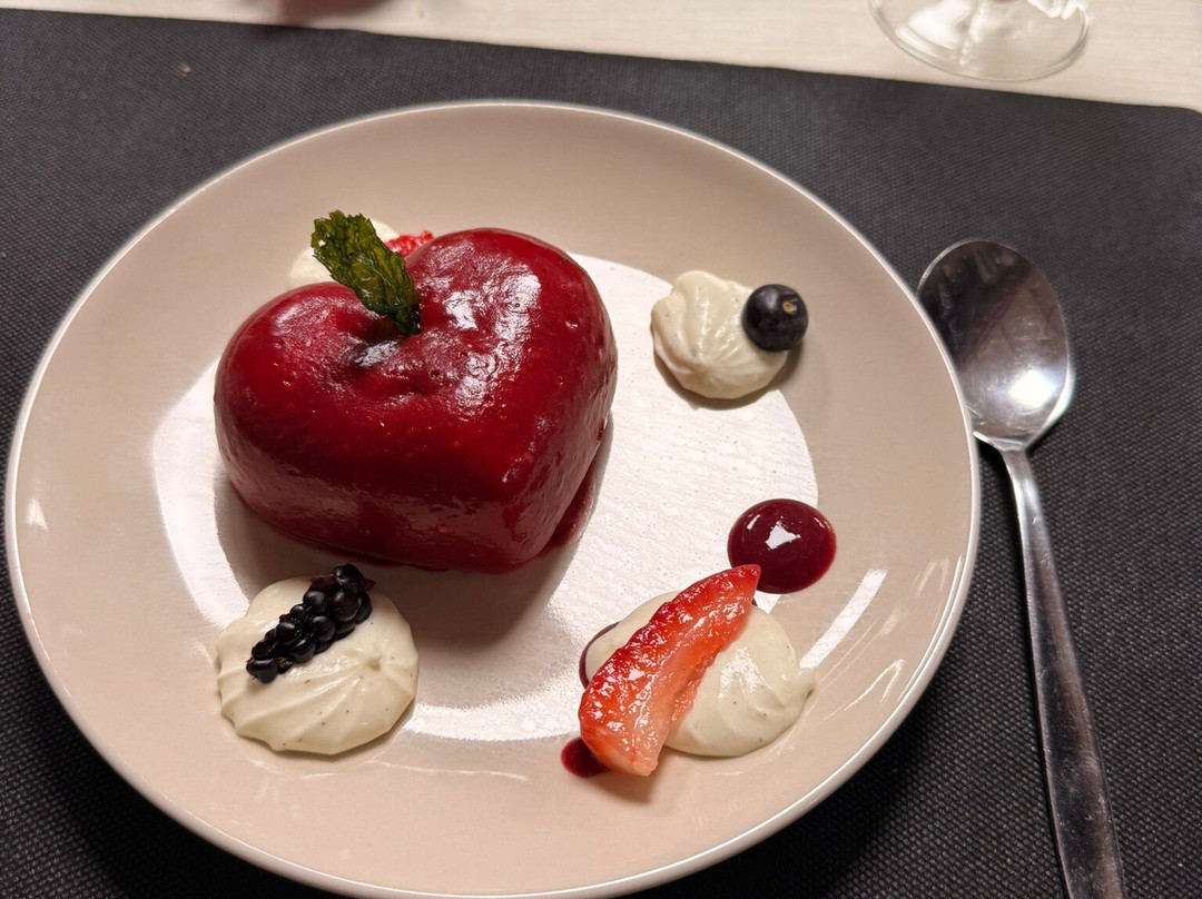 阿让唐阿尔勒原生酒店主图