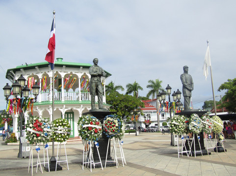 Parque Central Independencia-普拉塔港必去景点
