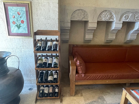 卡帕多克斯洞穴酒店主图