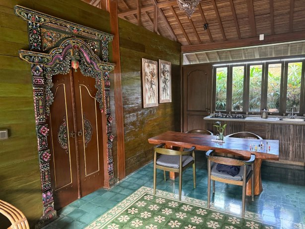 乌布艾莉亚别墅酒店-官方