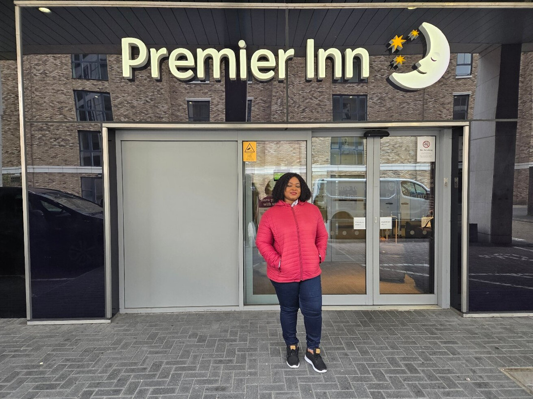 伦敦奇司威克宫普瑞米尔酒店