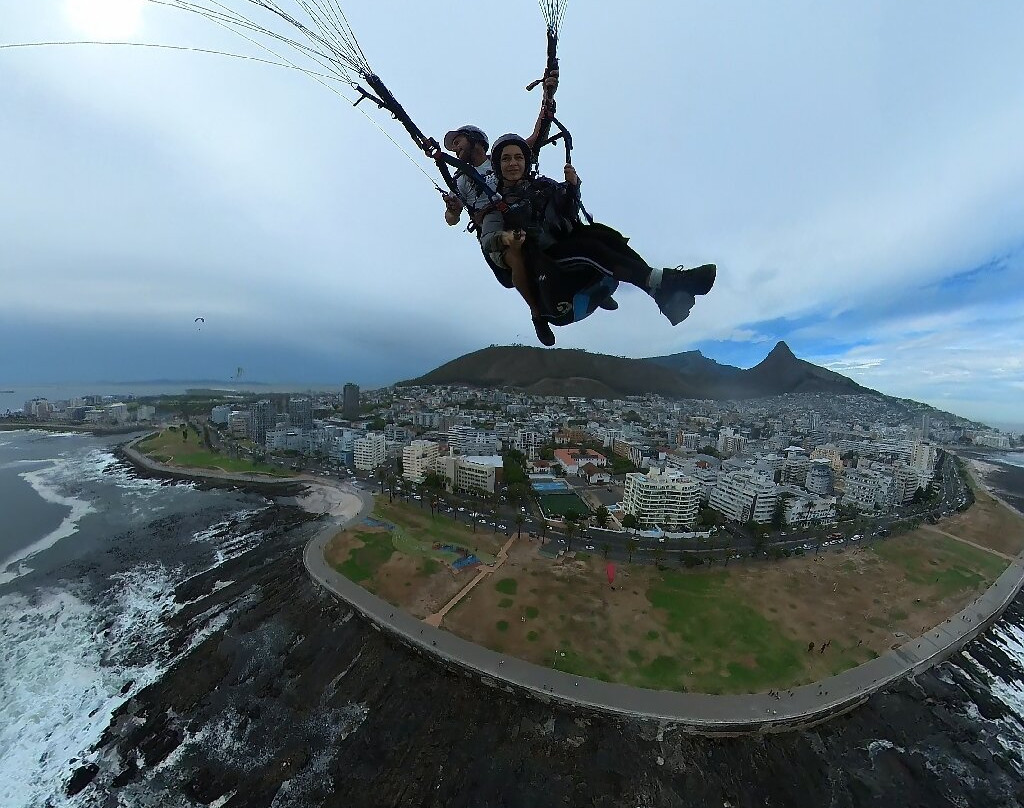 Sky Safari Paragliding-Sea Point必去景点