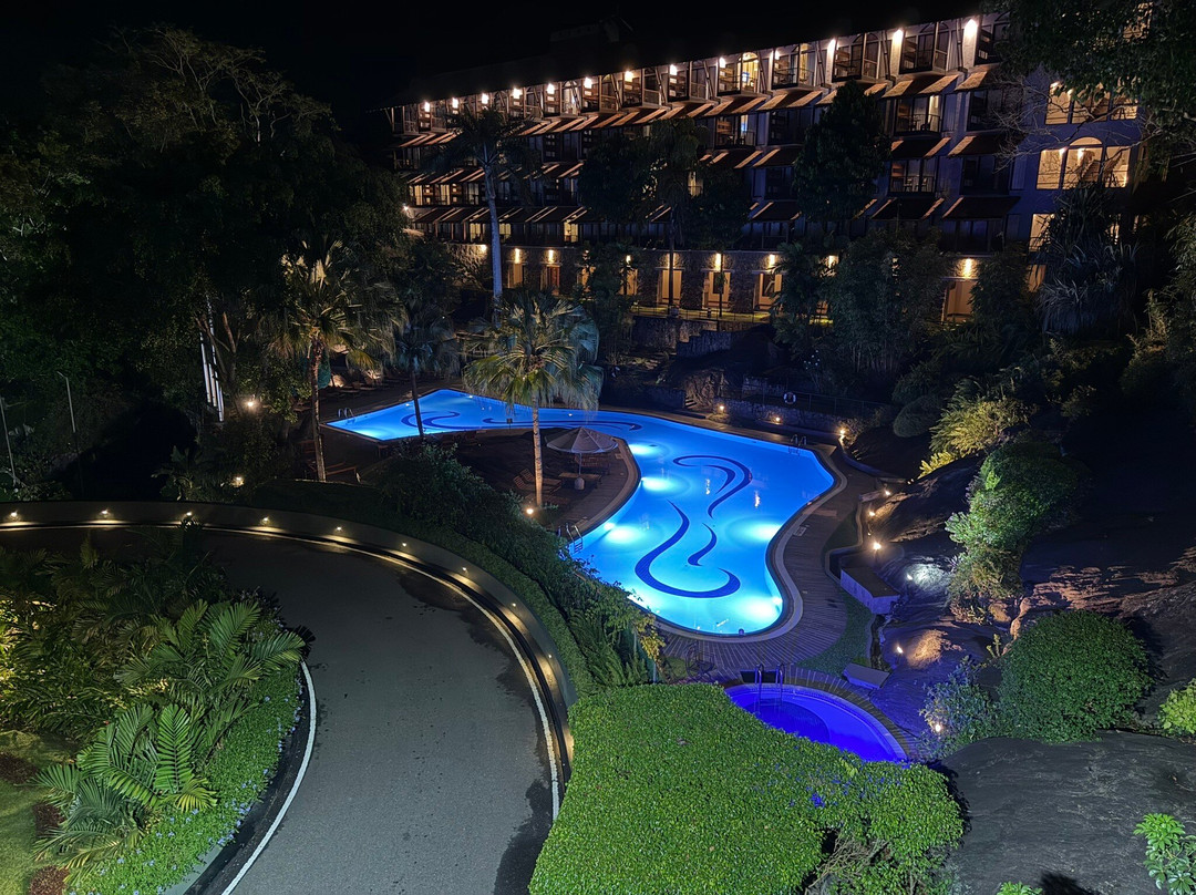 伯爵摄政酒店主图