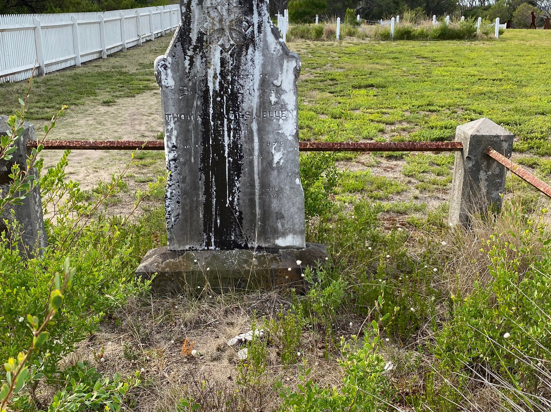 Point Nepean Cemetery-波特西必去景点