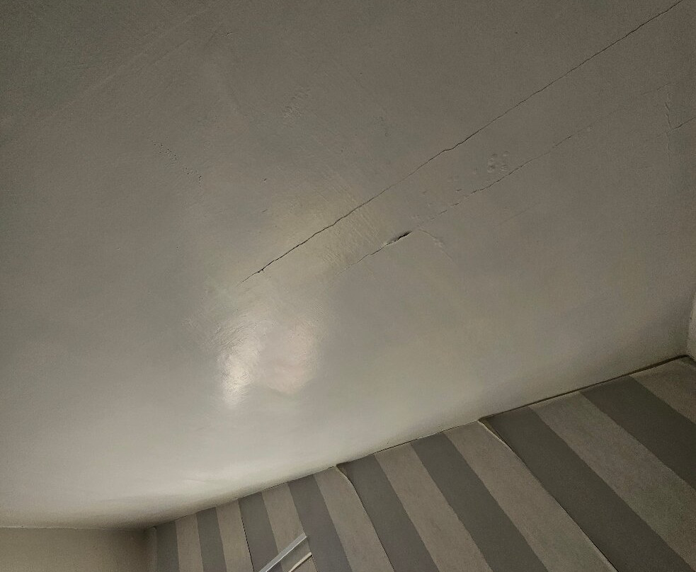 帮特普套房酒店主图