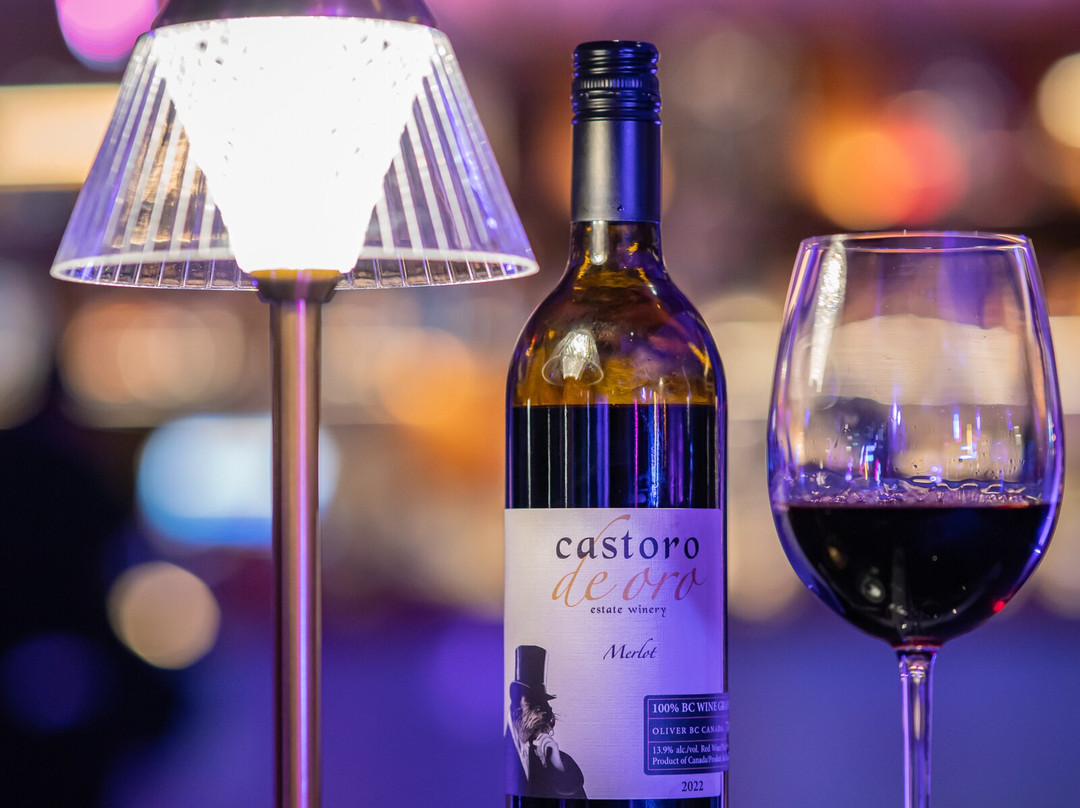 Castoro De Oro Estate Winery-Oliver必去景点