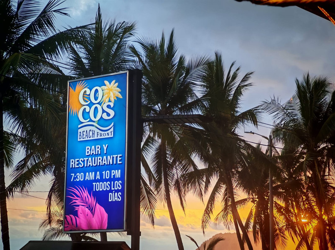Cocos Jaco Beachfront