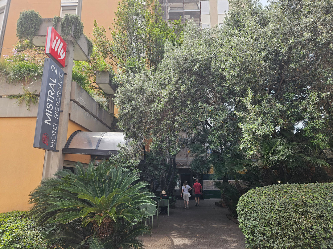 米斯托拉酒店主图