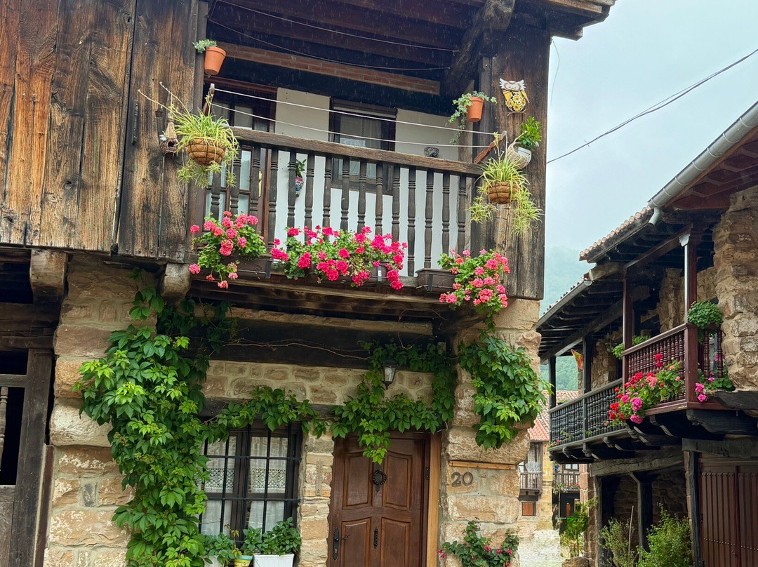 Bárcena Mayor Historic Village-Barcena Mayor必去景点