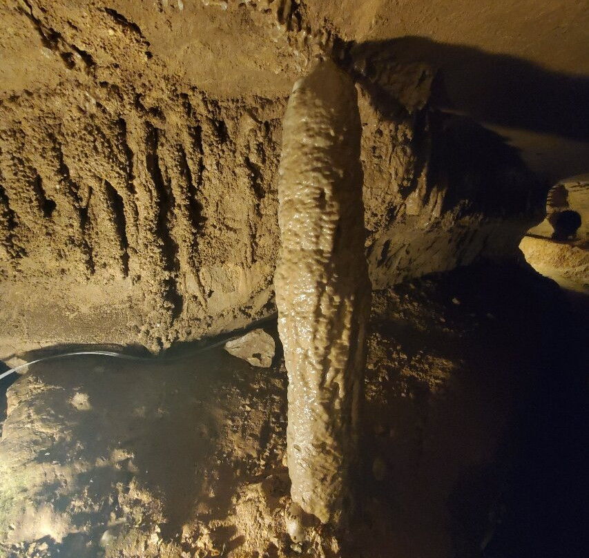 Old Spanish Treasure Cave-Sulphur Springs必去景点