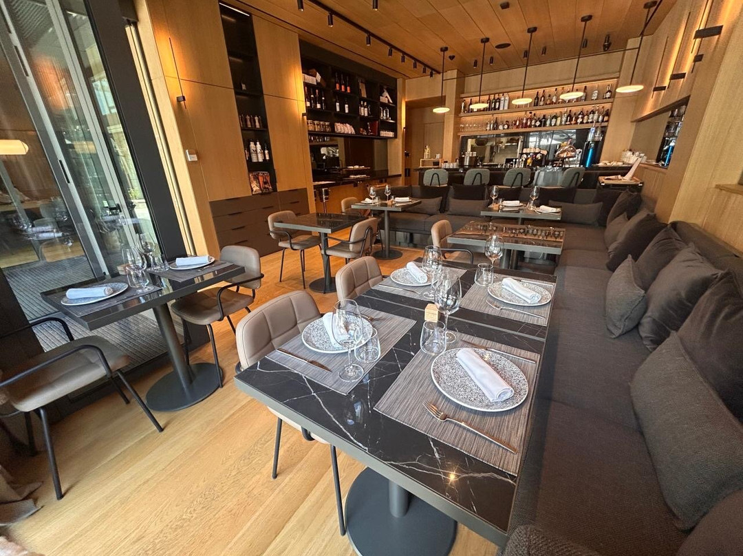 The Blackpine Restaurant