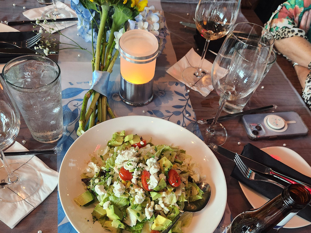 Cooper's Hawk Winery & Restaurant