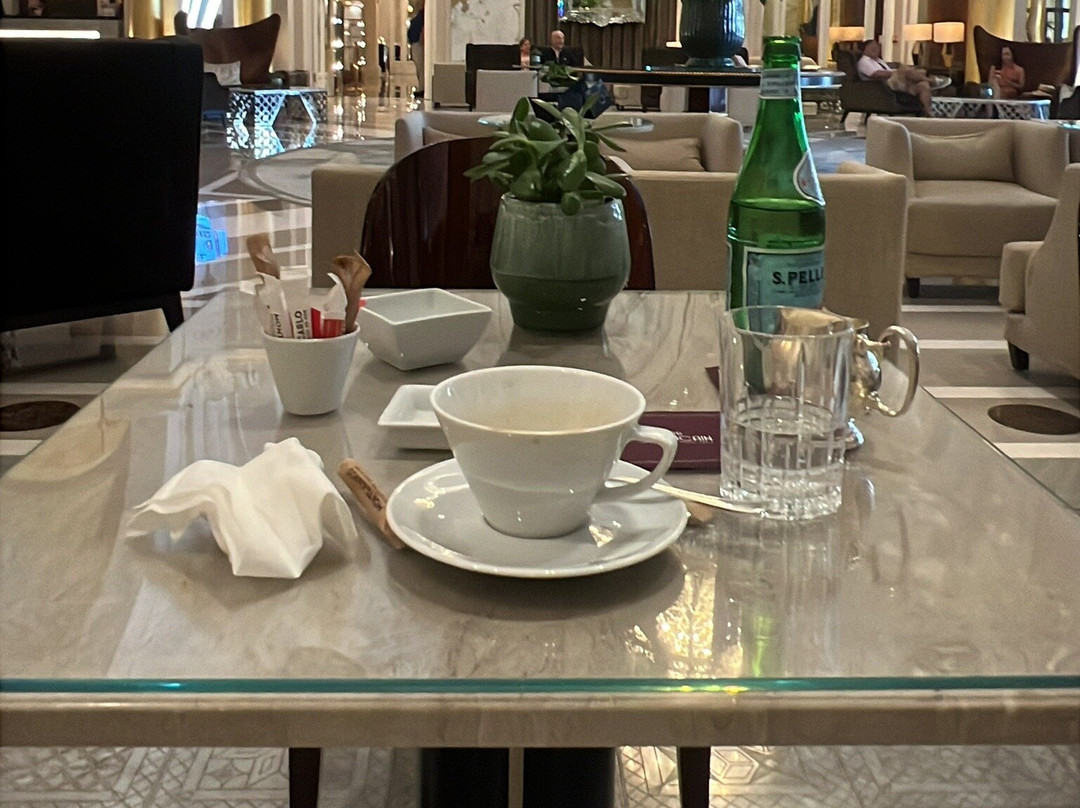 摩纳哥蒙特卡洛巴黎酒店主图