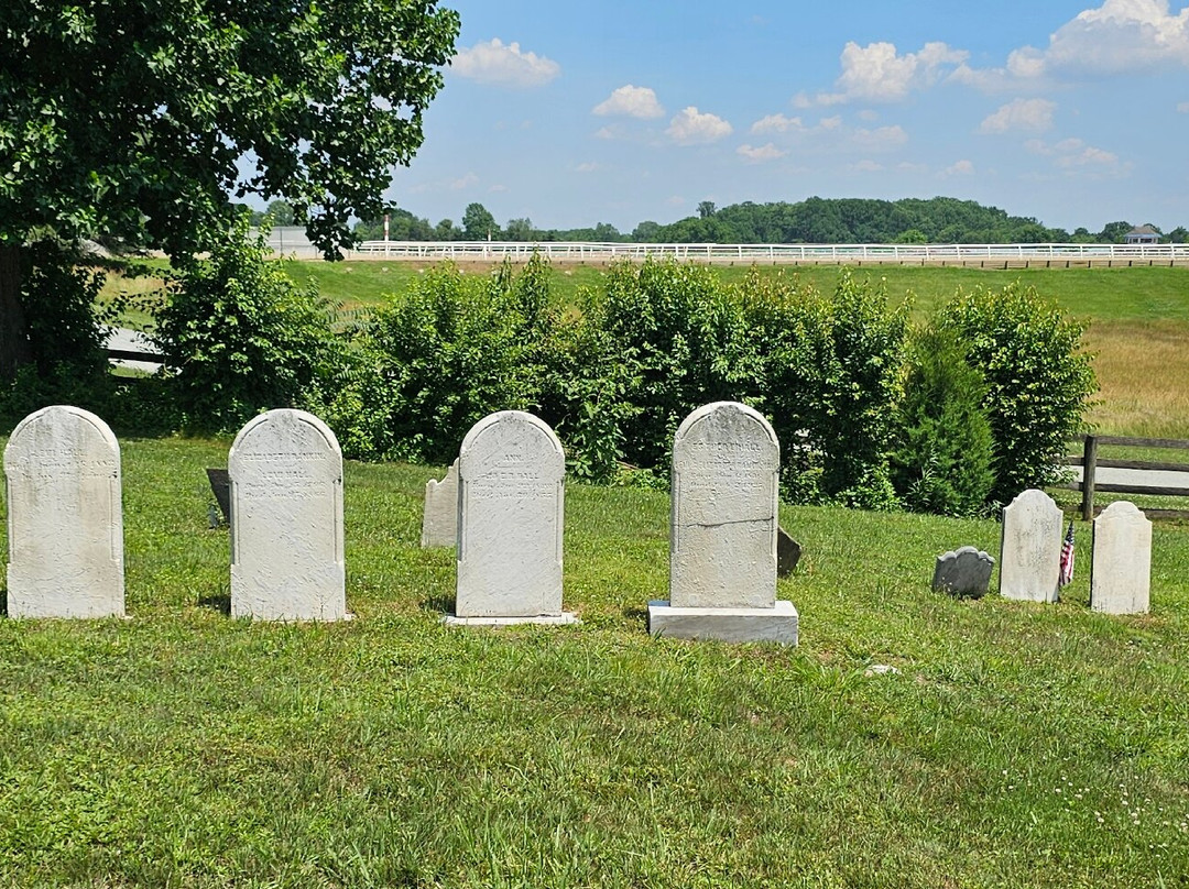 Sharp's Cemetery-埃尔克顿必去景点