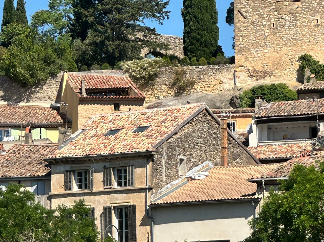 Artelier Provence-Jouques必去景点