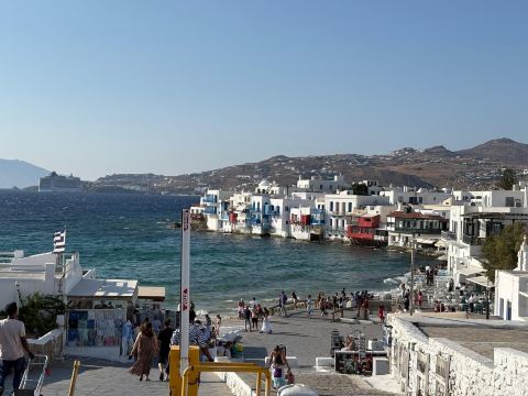 米科诺斯埃拉托酒店-旅行者