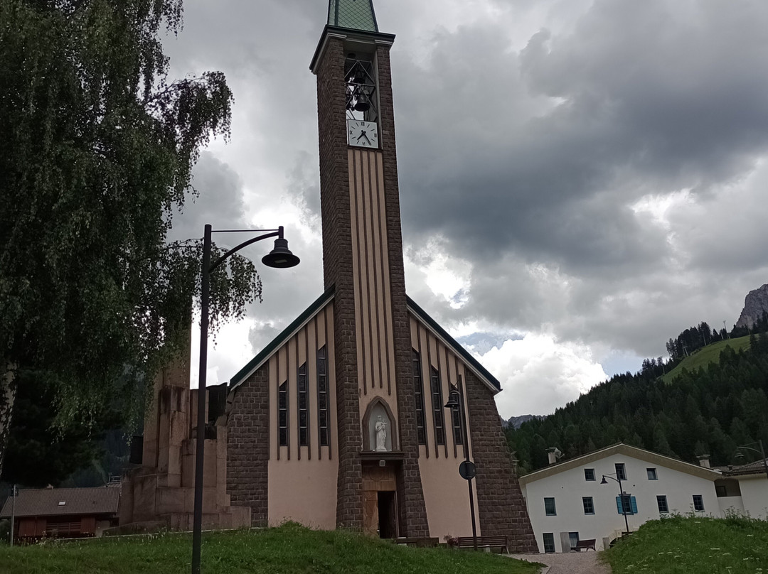 Chiesa Parrocchiale di Maria Ausiliatrice-Pozza di Fassa必去景点