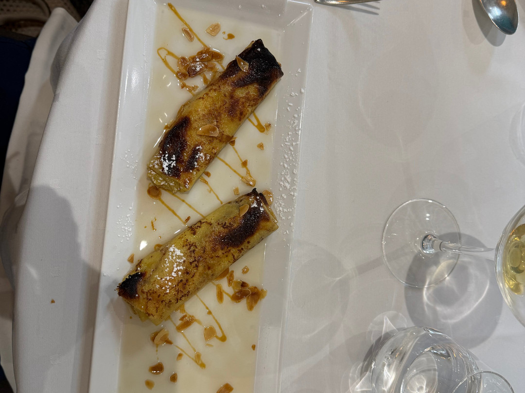 修道院酒店主图