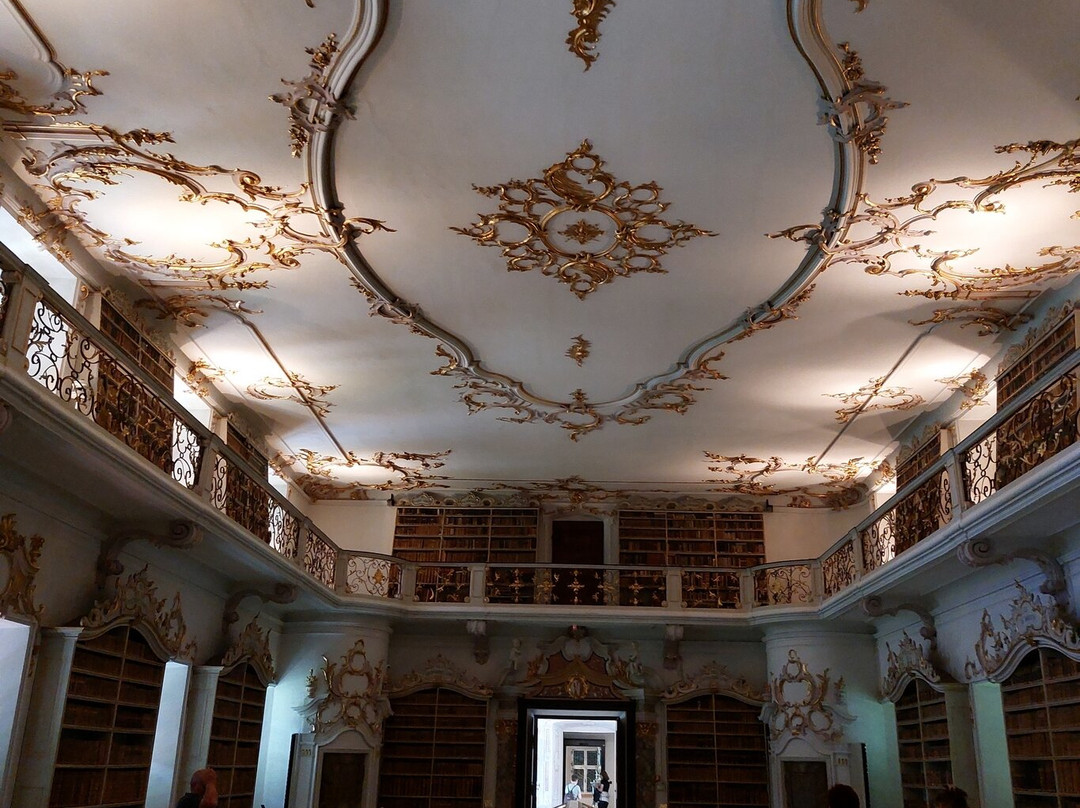 kloster-neustift Abbazia di Novacella-Varna必去景点