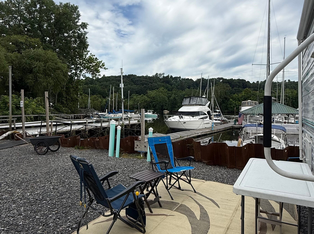 Rondout Yacht Basin-Connelly必去景点