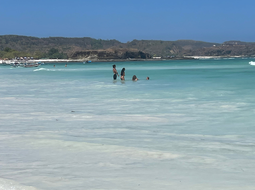 Tanjung Aan Beach-龙目岛必去景点