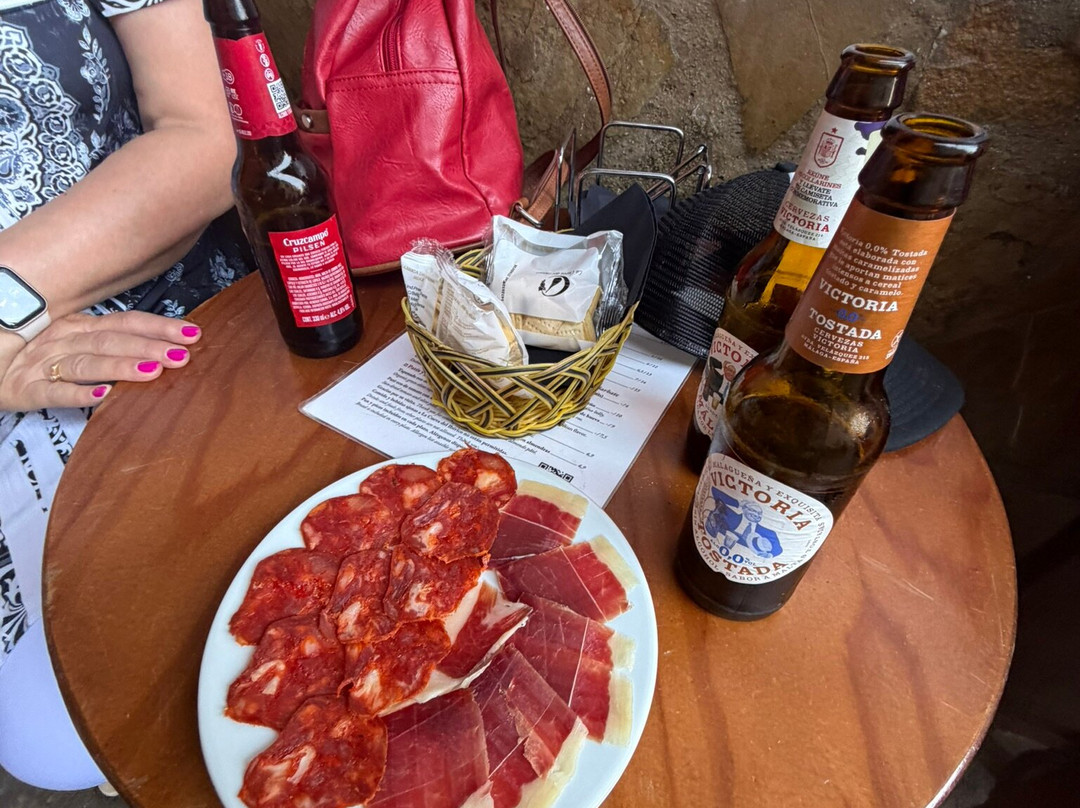 La Cueva Del Ibérico-Setenil de las Bodegas必去景点