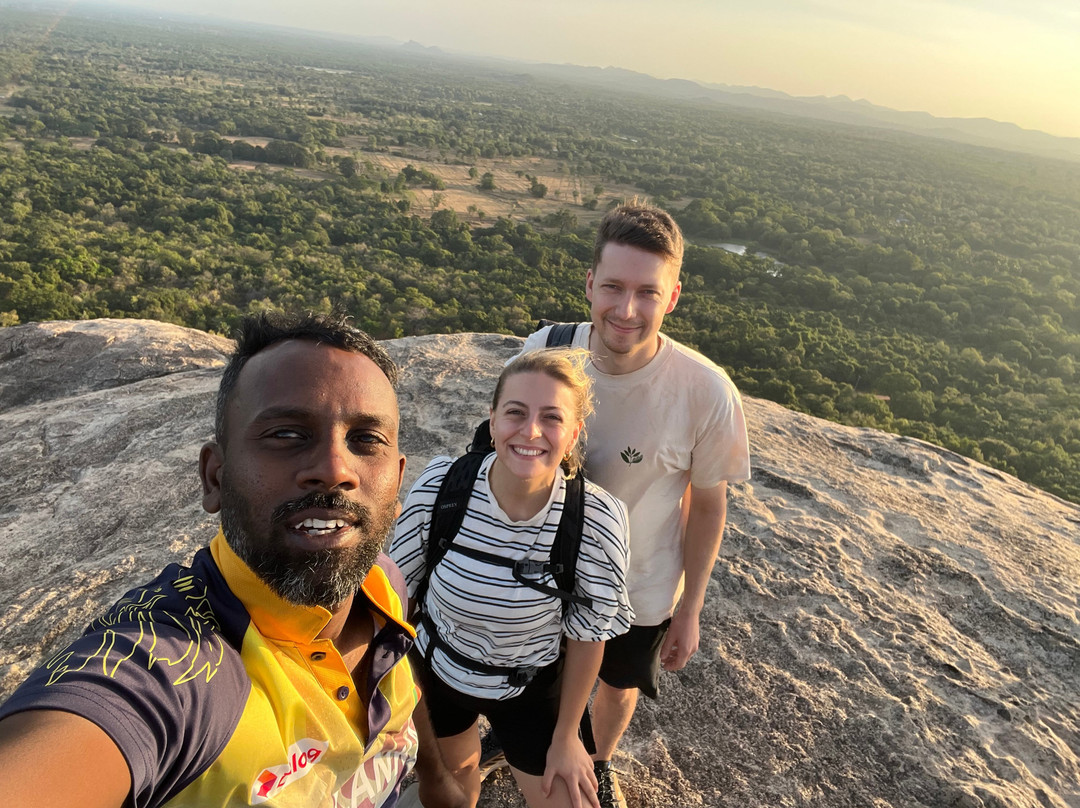 Beauty Island Lanka Travels-康提必去景点