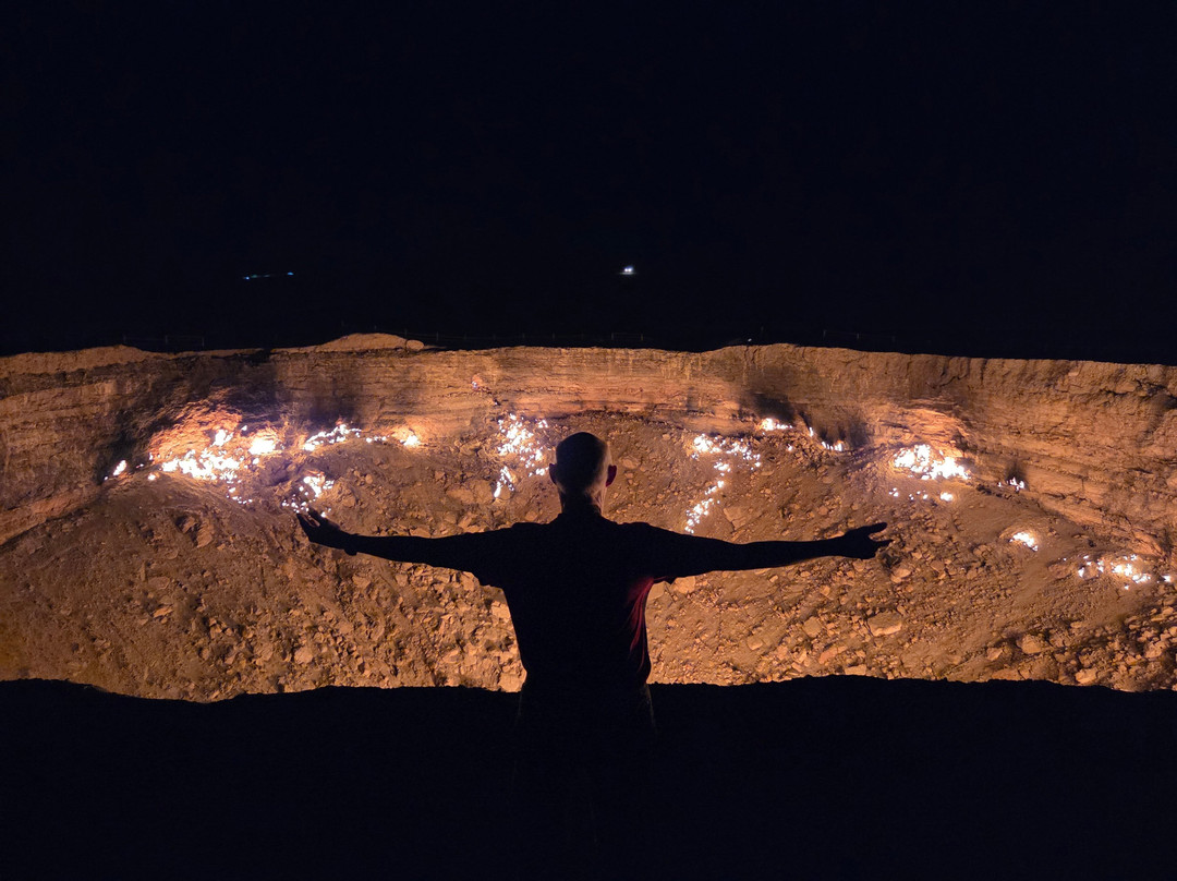 Darvaza Gas Crater-Darvaza必去景点