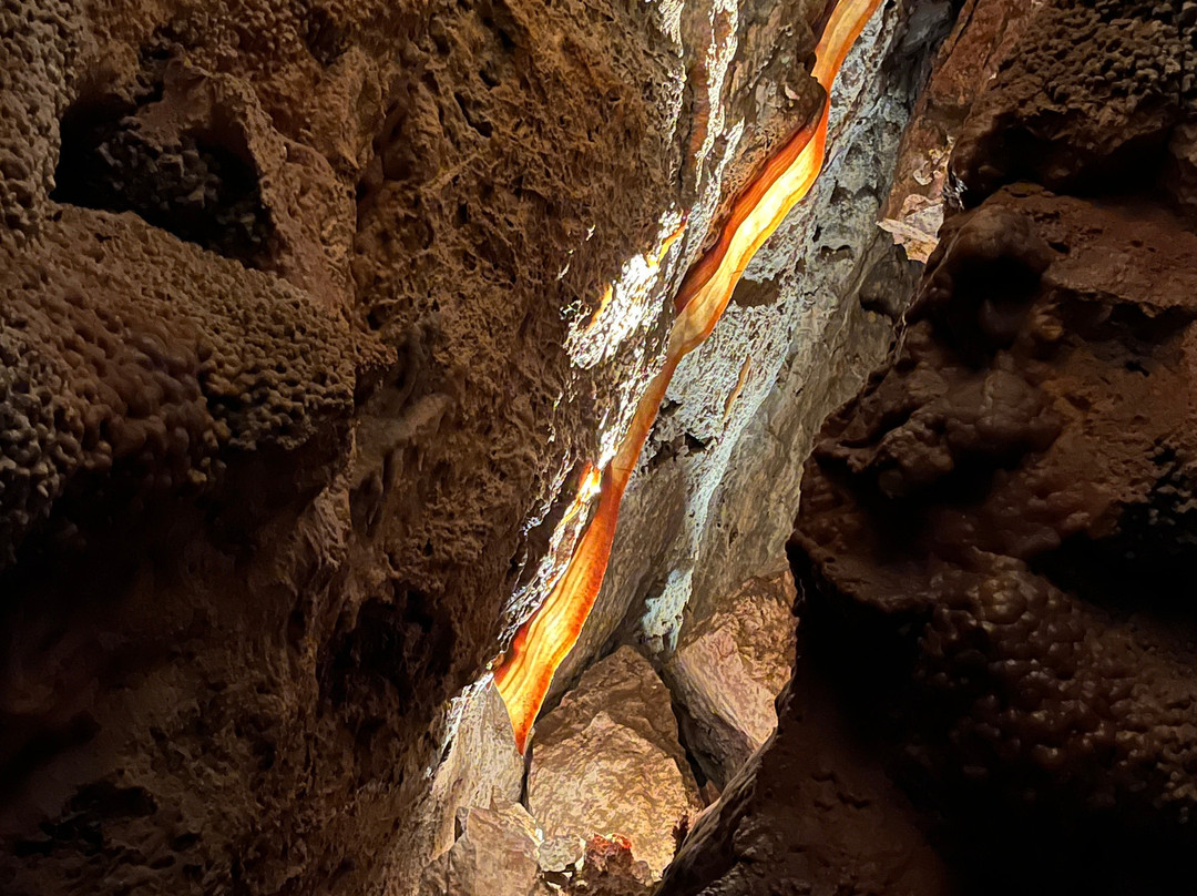 Jewel Cave National Monument-卡斯特必去景点