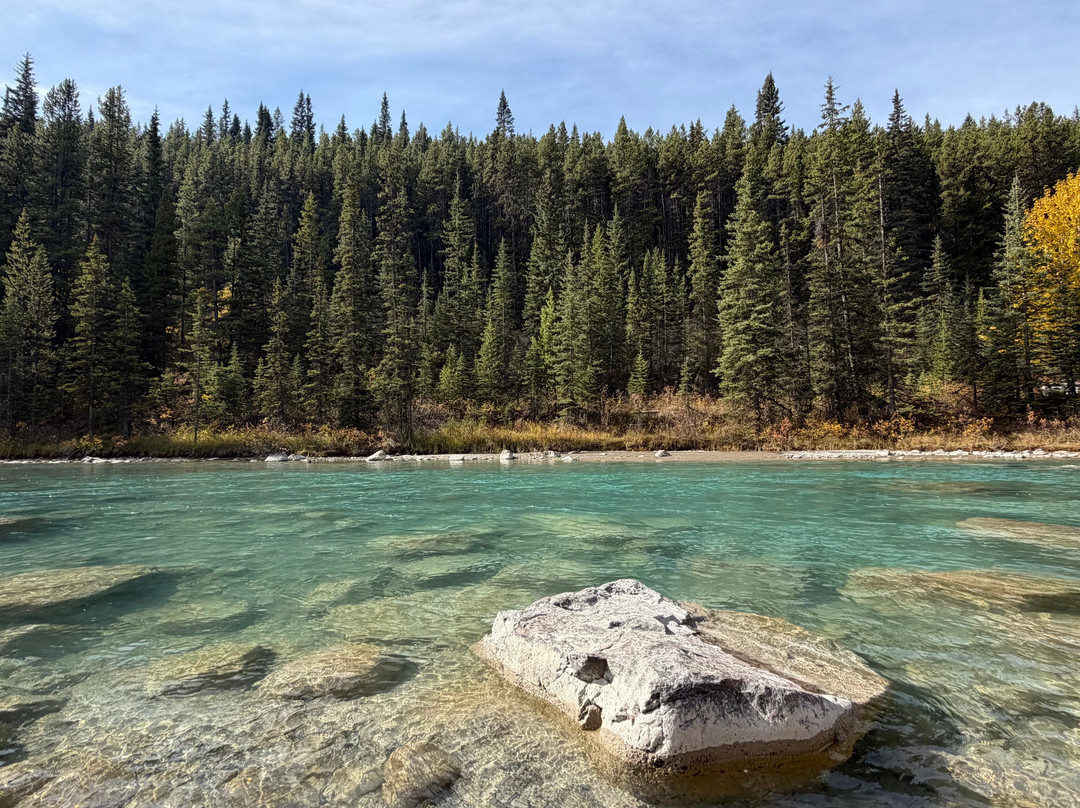 Canadian Rockies Experience-坎莫尔必去景点