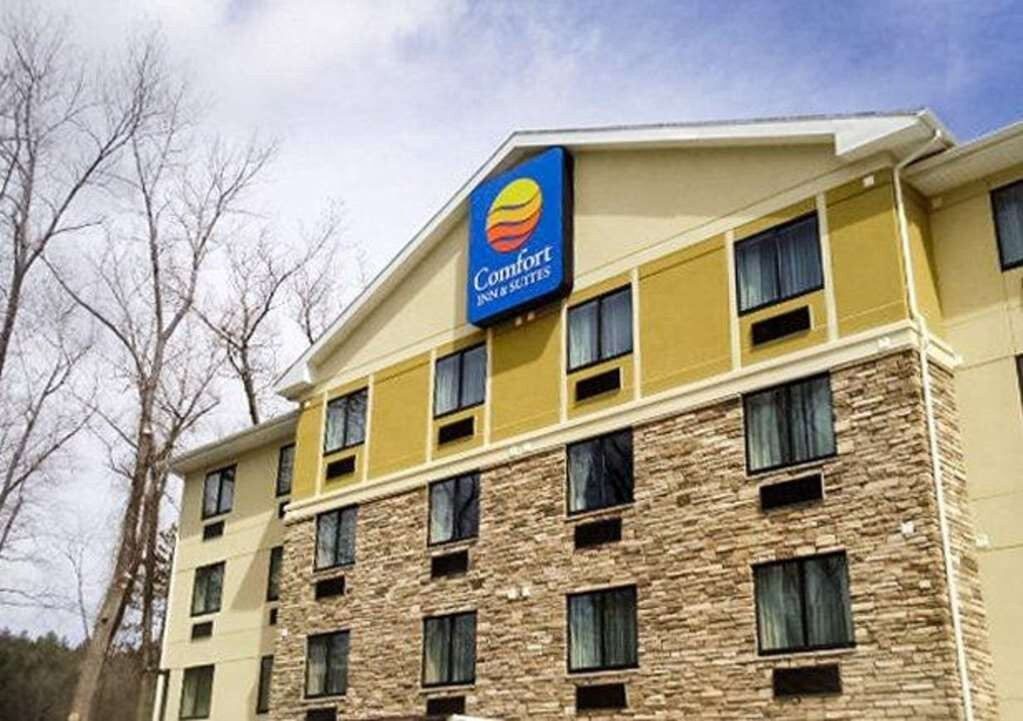 Comfort Inn & Suites Brattleboro I-91主图