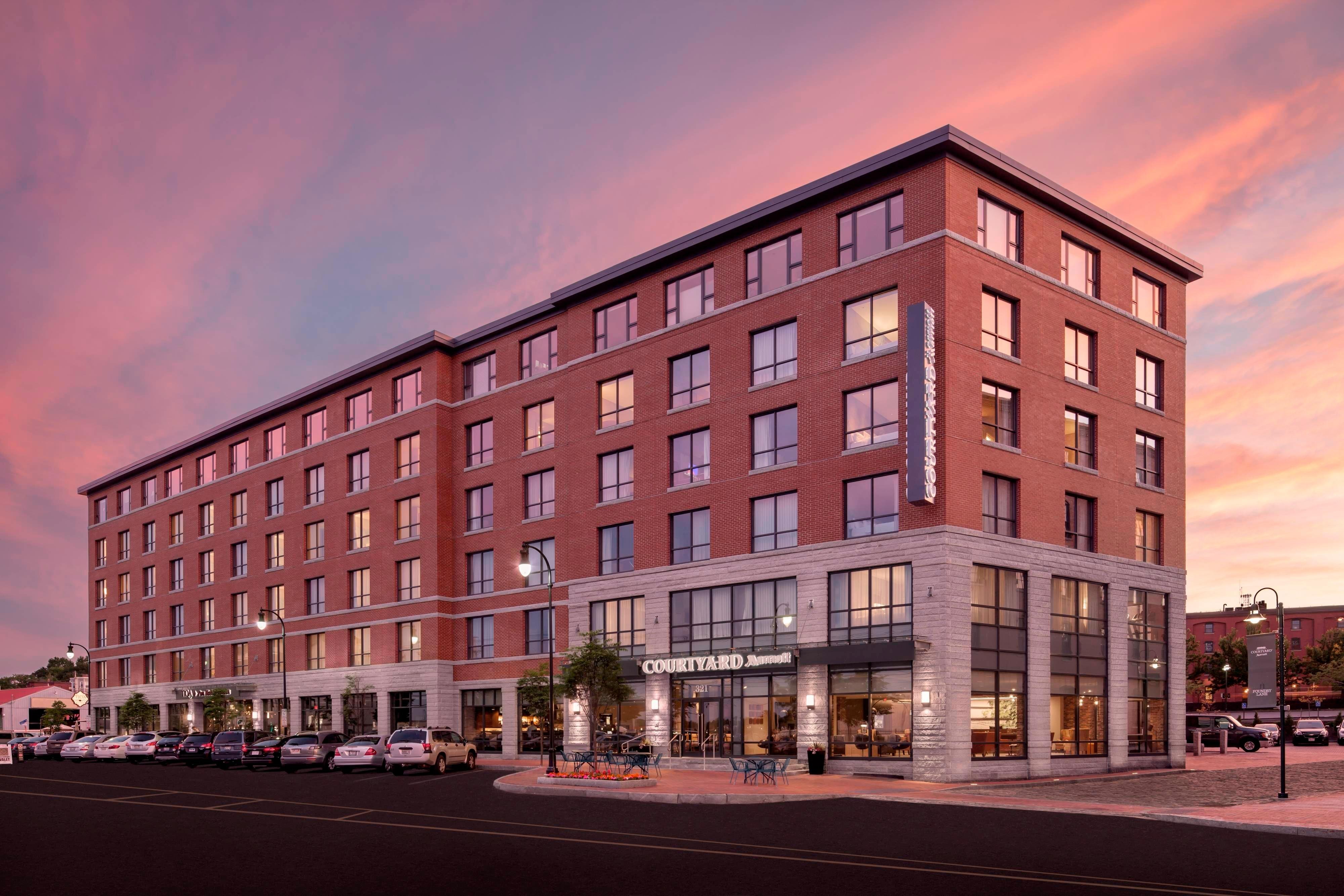 Courtyard Portland Downtown/Waterfront-官方