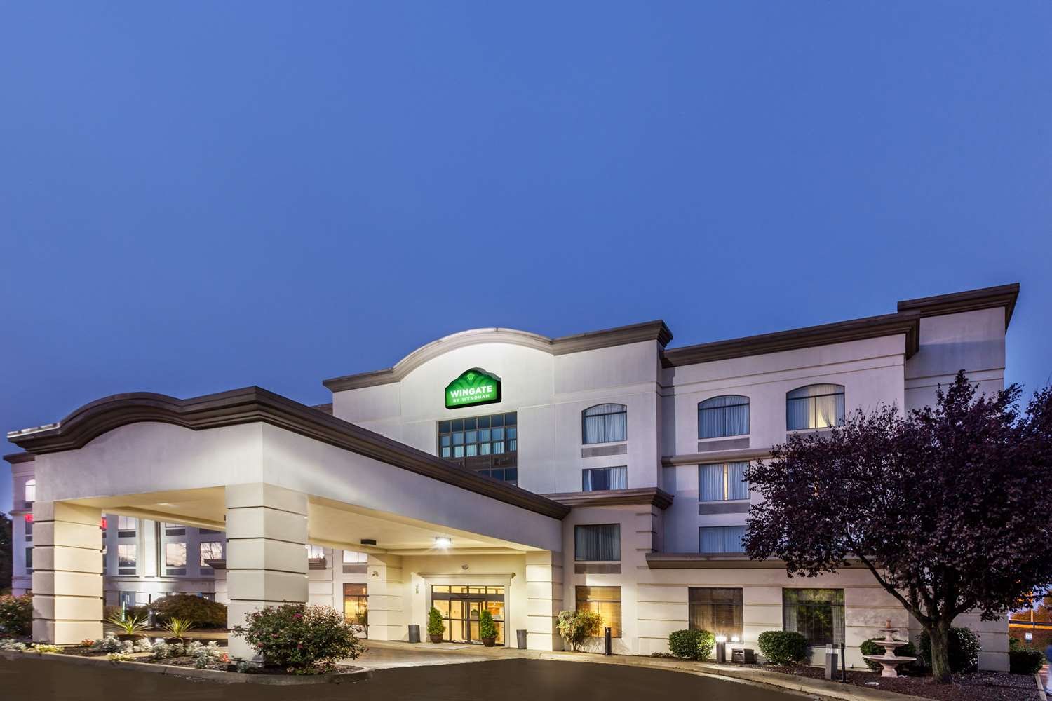 Spark by Hilton Winchester-官方