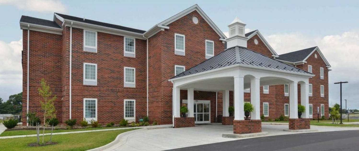 Appomattox Inn & Suites-官方