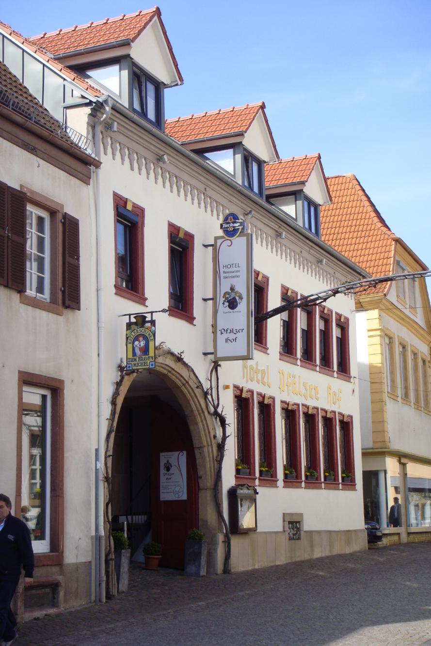 Hotel-Restaurant-Weinkeller Pfaelzer Hof-浴室