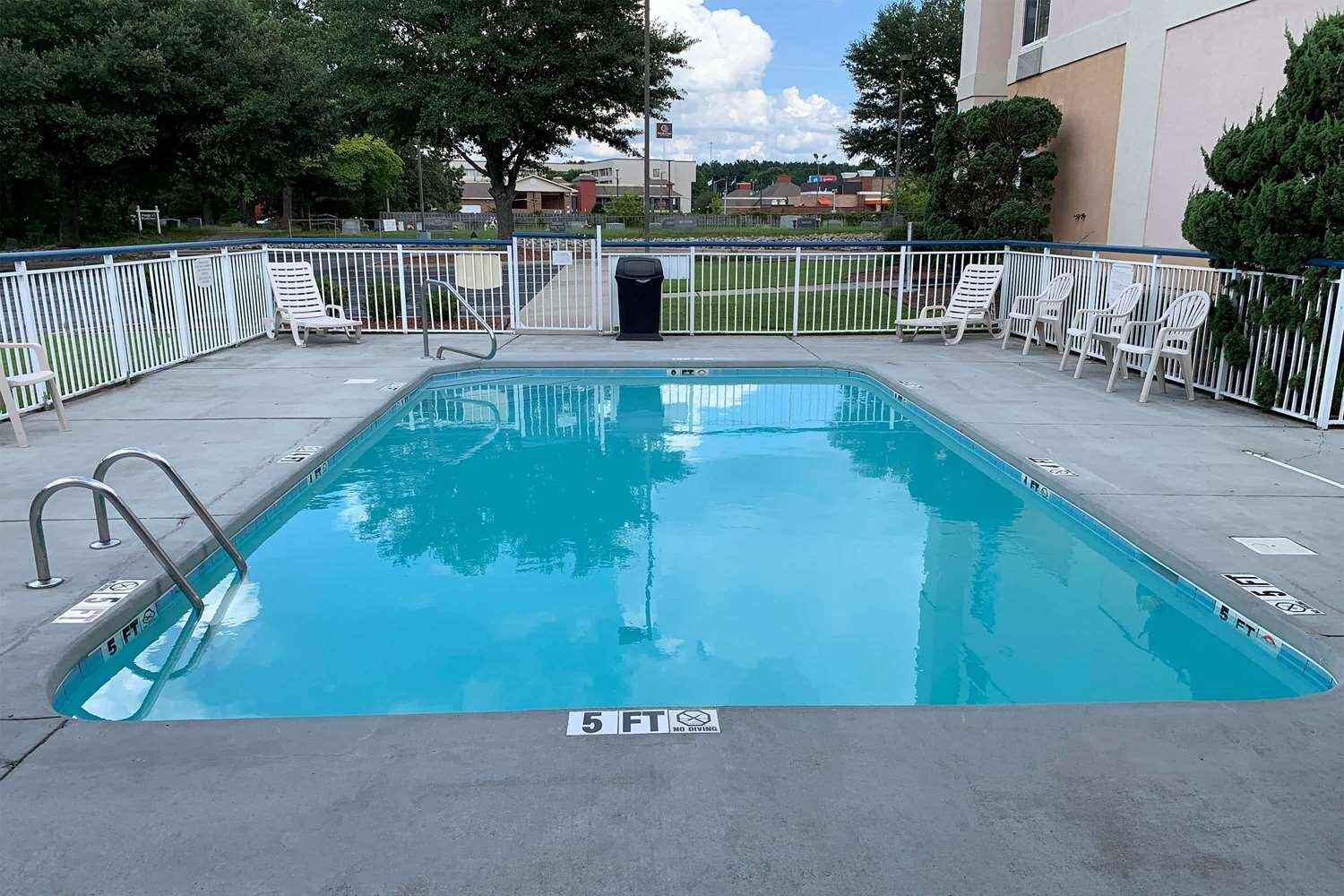 Country Inn & Suites by Radisson, Fayetteville I-95, NC-官方