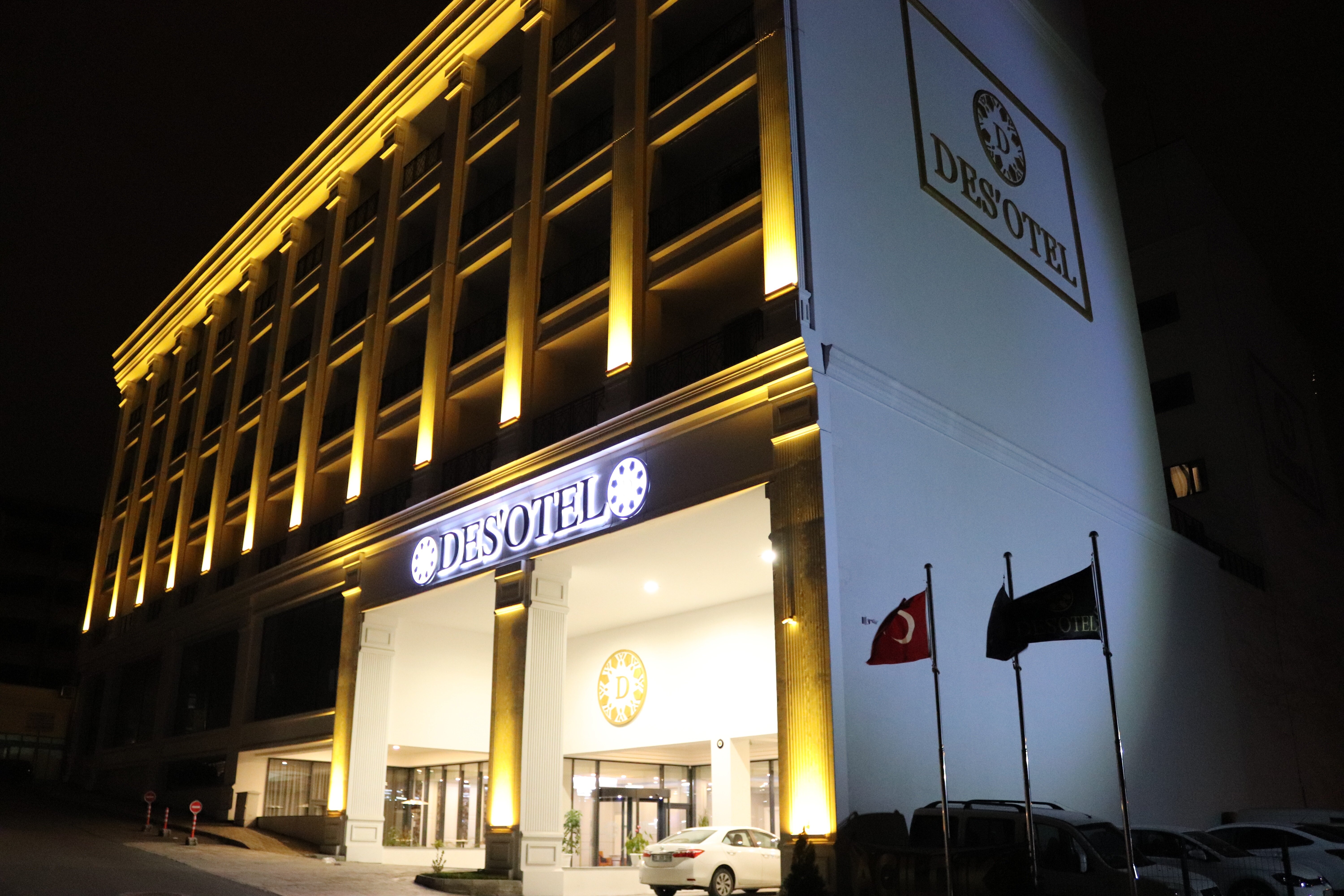 Des Otel-官方