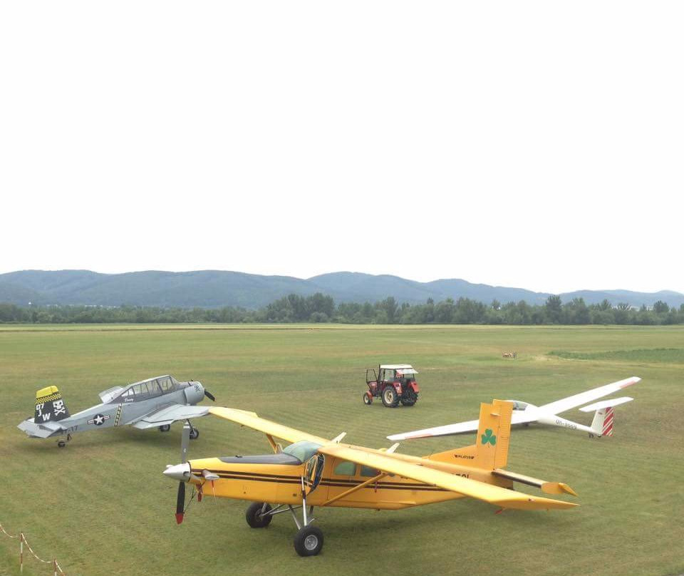 Aeroklub Dubnica nad Vahom-Slavnica必去景点