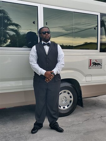 J&S Luxurious Services 242-拿骚必去景点