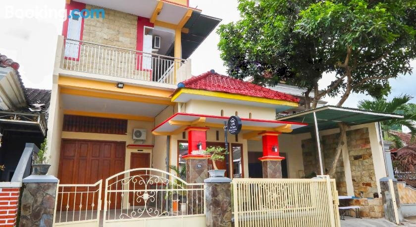 OYO 3064 Mahameru Kost Putra