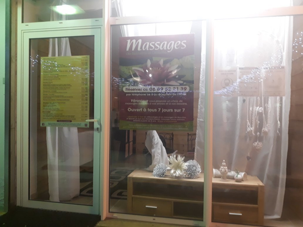 Salon de massage Véronique, place de Venosc-莱德萨阿尔卑斯必去景点