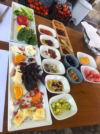 Assos Bohemian Hotel主图