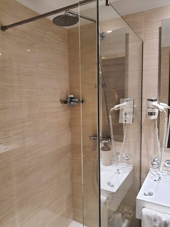 Hotel Bisesti主图