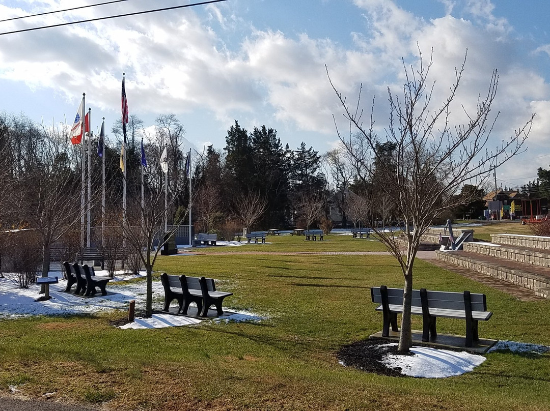 Veterans Memorial Park at Glenn by the Bay景点图片