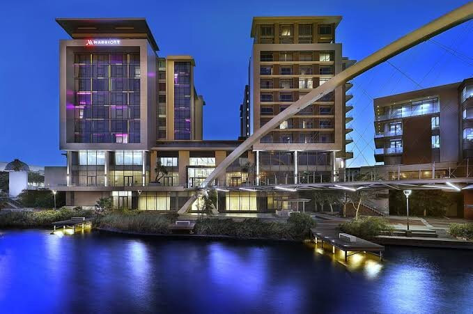 StayEasy Century City主图