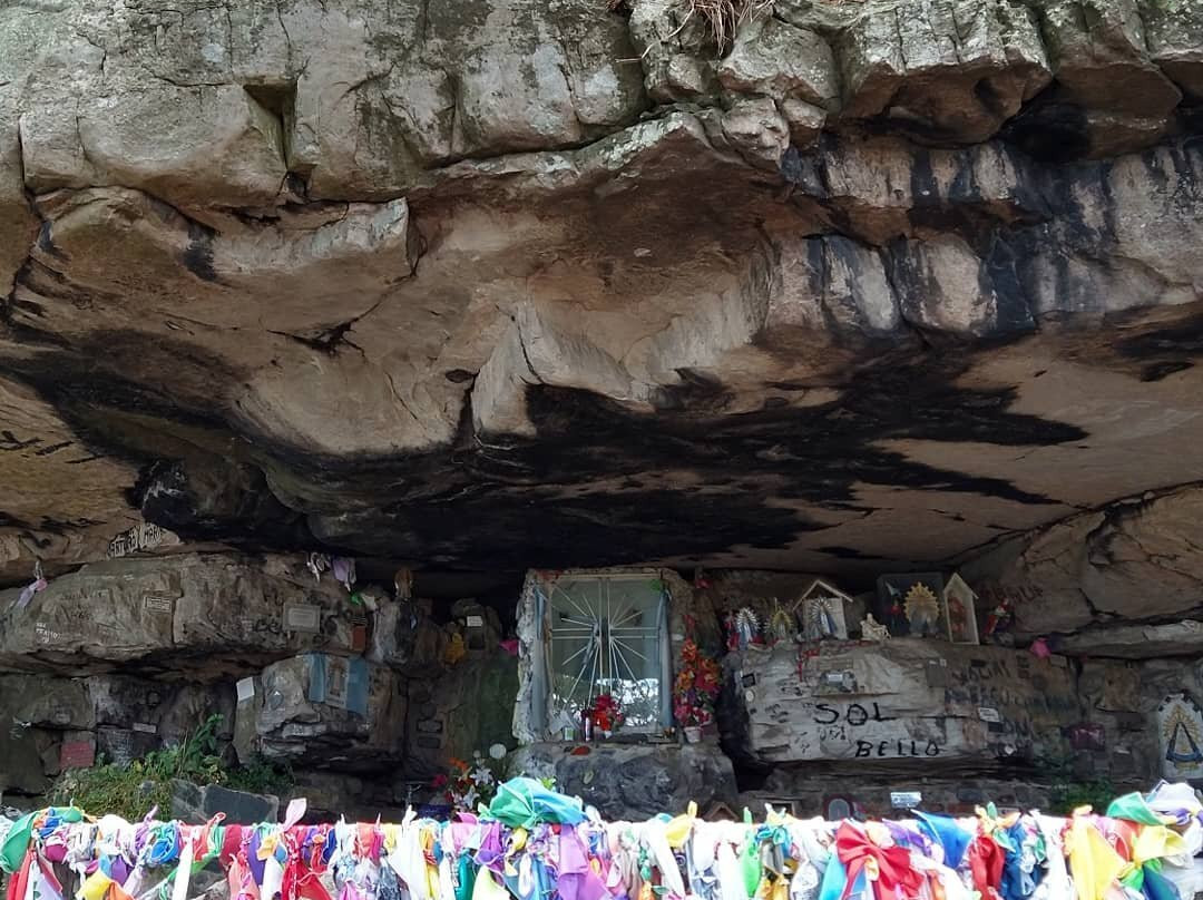 Gruta de los Panuelos-Sierra de los Padres必去景点