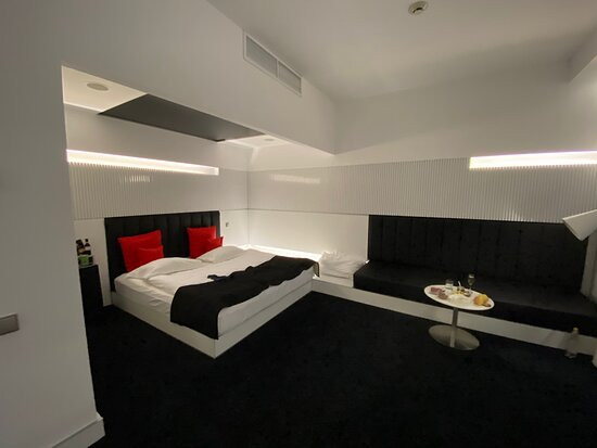 沃达水上俱乐部和酒店主图