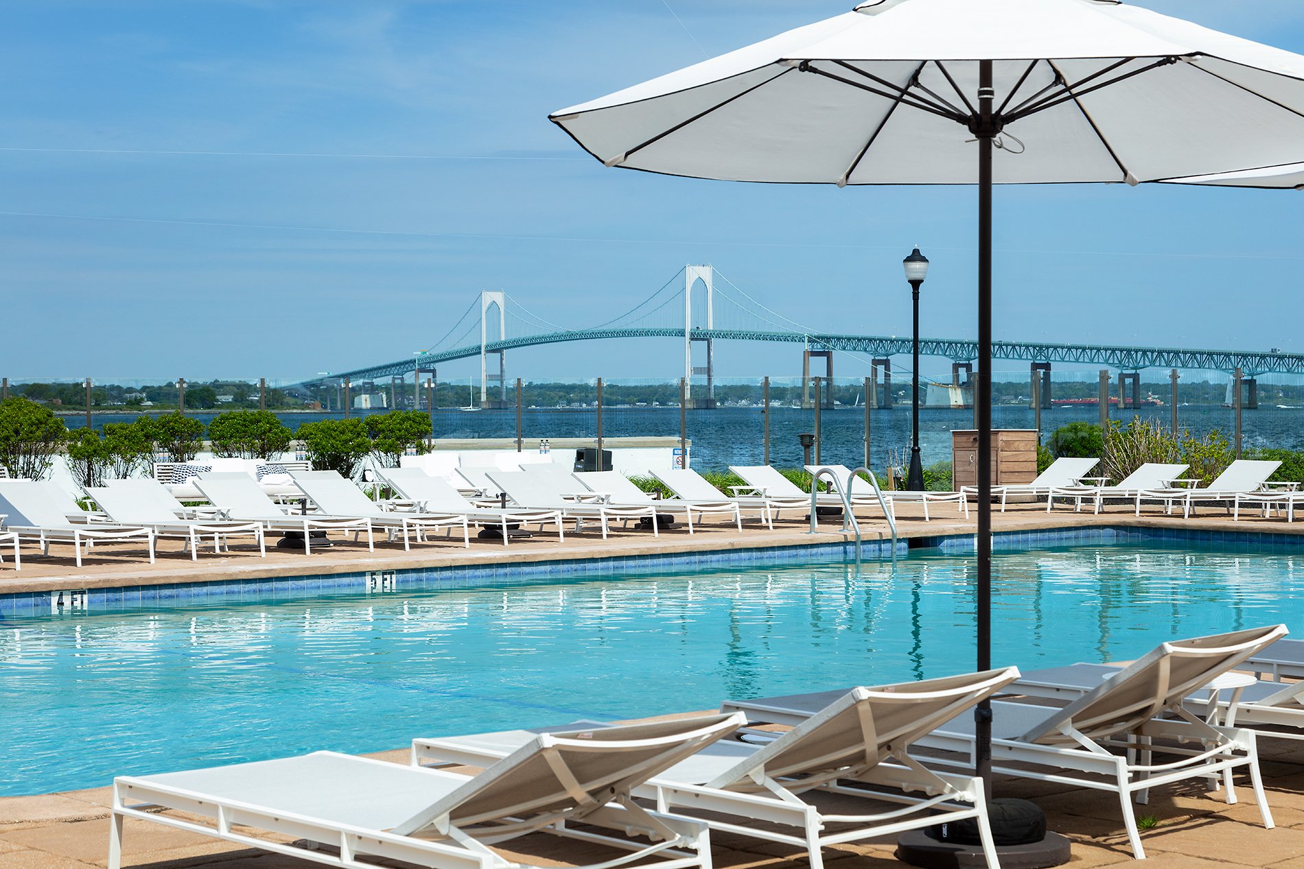 Newport Harbor Island Resort-官方